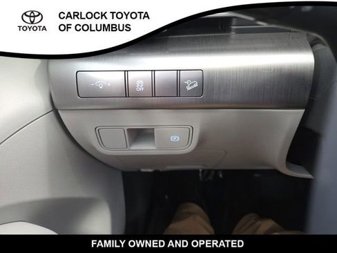 Used 2025 Hyundai Kona SEL FWD image 25