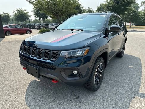 New 2026 Jeep Compass Trailhawk AWD/4WD image 2