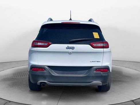 Used 2016 Jeep Cherokee Limited FWD image 4