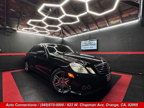Used 2010 Mercedes-Benz E 350 Sedan image 1
