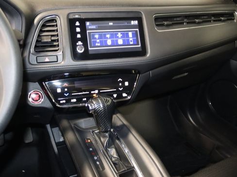 Used 2022 Honda HR-V EX image 41