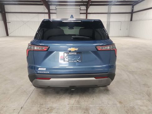 Used 2025 Chevrolet Equinox LT image 4