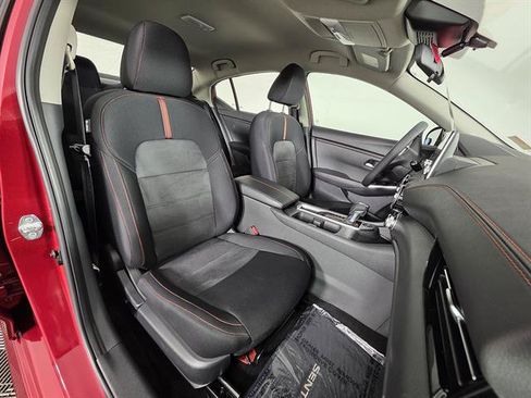 Used 2024 Nissan Sentra SR FWD image 14