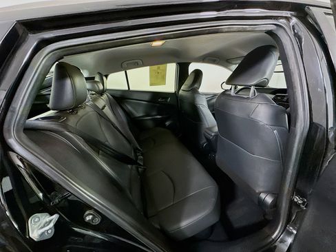 Used 2017 Toyota Prius Four image 29