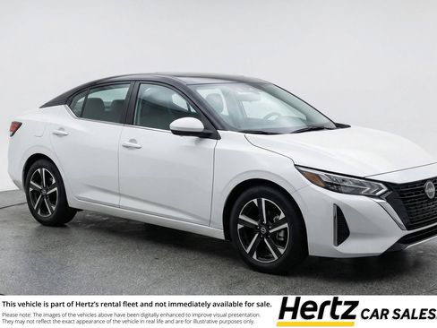 Used 2025 Nissan Sentra SV image 1