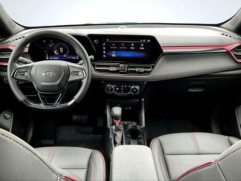 Used 2025 Chevrolet TrailBlazer RS w/ Convenience Package image 17