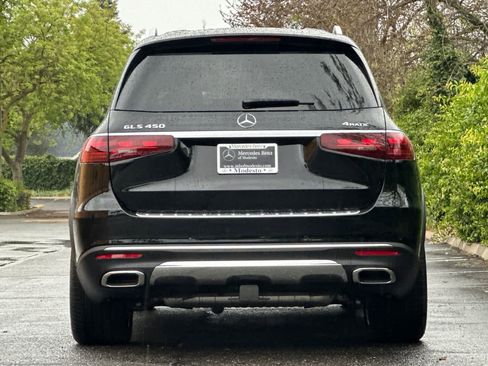 New 2026 Mercedes-Benz GLS 450 4MATIC image 4