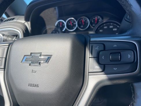 Used 2021 Chevrolet Silverado 1500 LT Trail Boss w/ Bed Protection Package AWD/4WD image 16