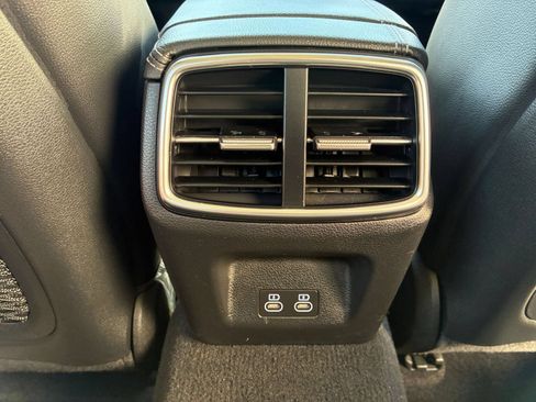 Used 2026 Genesis G70 2.5T RWD image 24