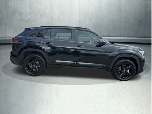 New 2026 Volkswagen Atlas Cross Sport SEL R-Line AWD/4WD image 6