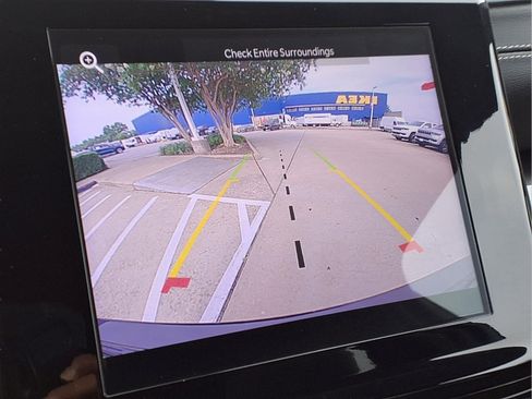 Used 2023 Jeep Grand Cherokee Altitude RWD image 18