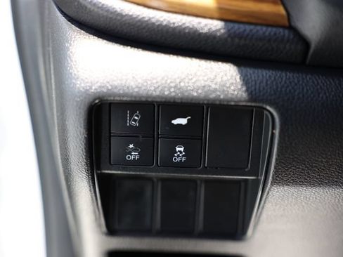 Used 2017 Honda CR-V Touring image 18