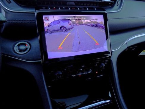 New 2025 Jeep Grand Cherokee L Limited image 40