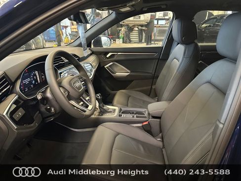 Used 2025 Audi Q3 2.0T Premium w/ Convenience Plus Package AWD/4WD image 11