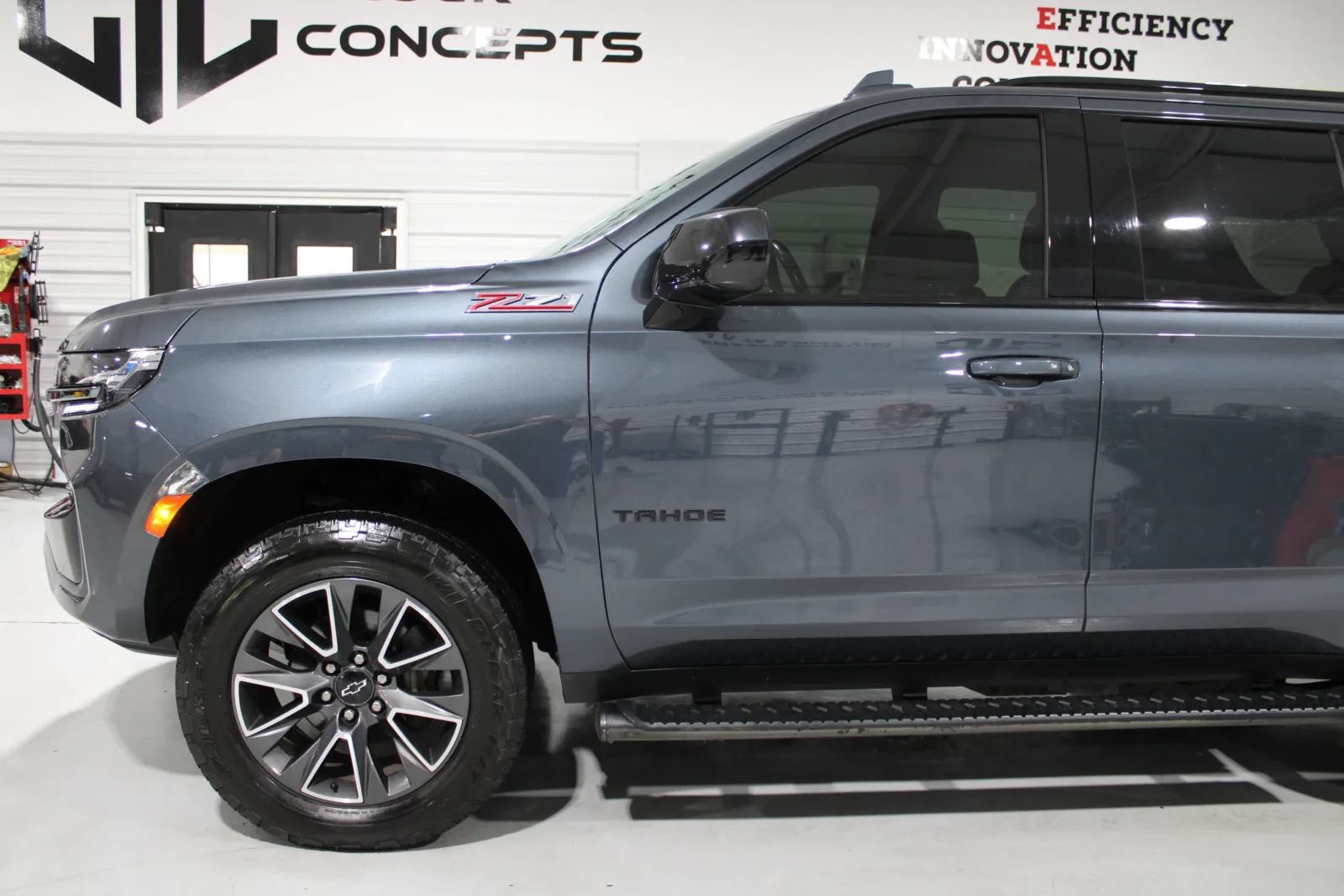 Used 2021 Chevrolet Tahoe Z71 AWD/4WD image 6
