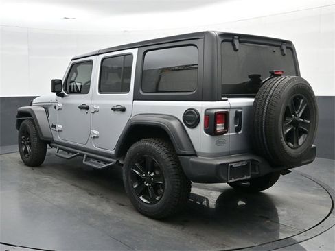 Used 2022 Jeep Wrangler Unlimited Sport image 6