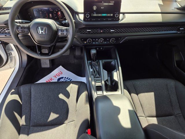 Certified 2023 Honda Accord EX image 13