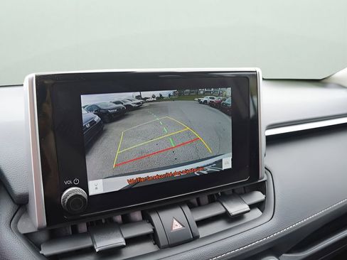 Used 2024 Toyota RAV4 LE AWD/4WD image 24