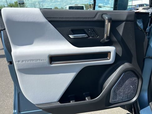 Used 2024 GMC Hummer EV 3X w/ Omega Edition AWD/4WD image 27