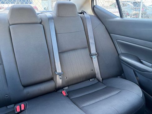 Used 2025 Nissan Altima 2.5 SV FWD image 37