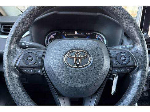 Certified 2023 Toyota RAV4 LE AWD/4WD image 24