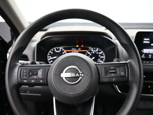 Used 2023 Nissan Rogue S FWD image 20