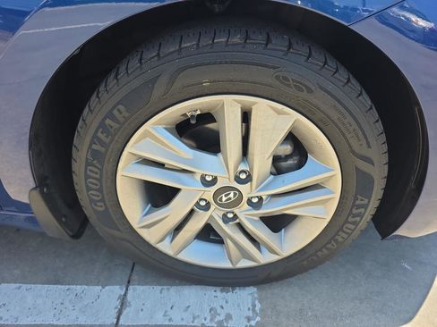 Used 2020 Hyundai Elantra SEL FWD image 31
