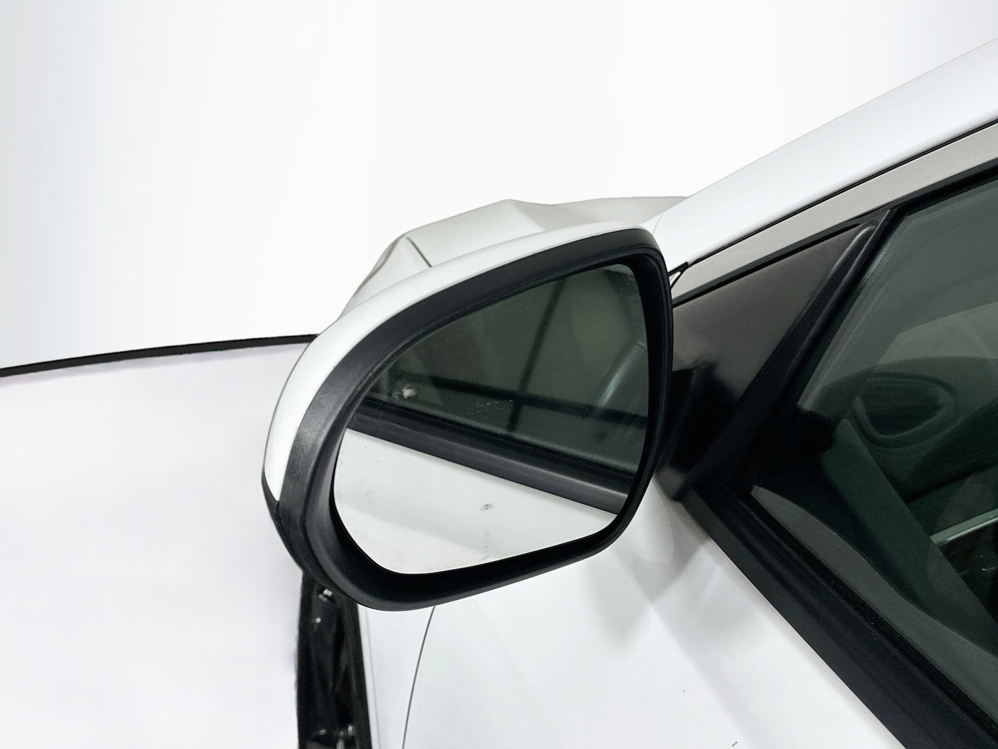 Used 2024 Buick Encore GX Sport Touring FWD image 16