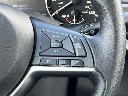 Certified 2025 Nissan Altima 2.5 SV FWD image 12