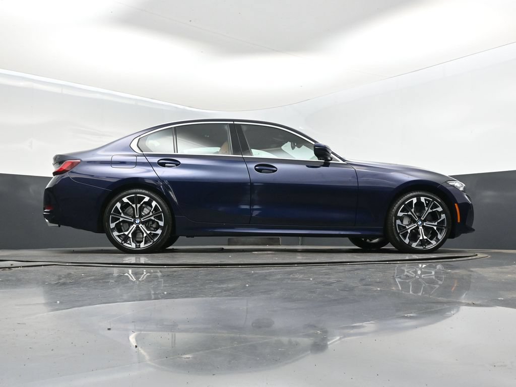 Used 2026 BMW 330i Sedan w/ Convenience Package RWD image 43
