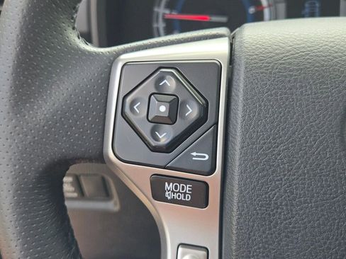 Used 2018 Toyota 4Runner SR5 Premium AWD/4WD image 31