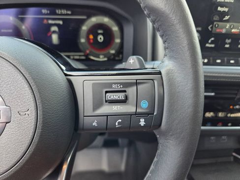 Used 2021 Nissan Rogue Platinum FWD image 31