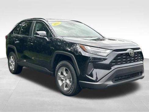 Used 2025 Toyota RAV4 XLE AWD/4WD image 11