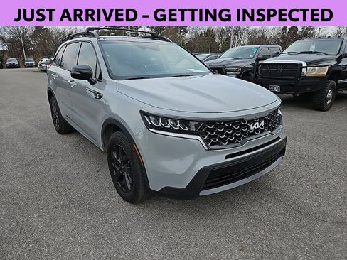 Used 2022 Kia Sorento S w/ Panoramic Sunroof Package image 1