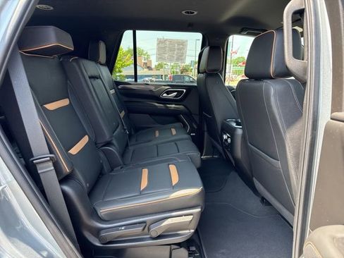 Used 2024 GMC Yukon AT4 w/ Technology Package AWD/4WD image 10