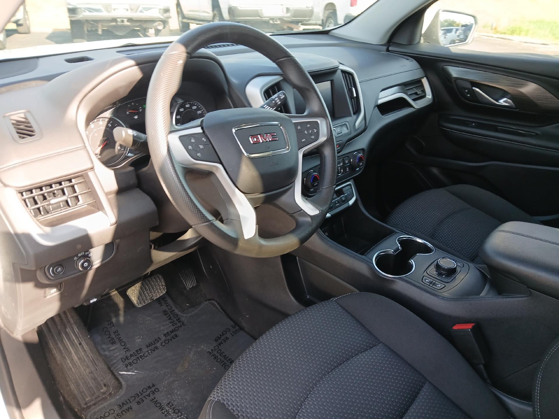 Used 2024 GMC Terrain SLE w/ Driver Convenience Package AWD/4WD image 14