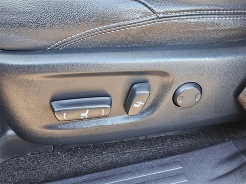 Used 2022 Toyota 4Runner Limited image 34