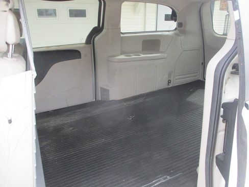 Used 2013 RAM C/V Tradesman FWD image 23
