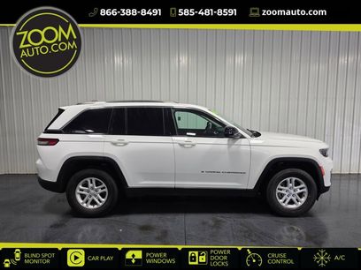 Used 2024 Jeep Grand Cherokee Laredo
