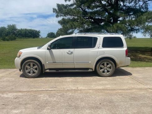 Used 2010 Nissan Armada Platinum w/ Captain Seat Pkg RWD image 4