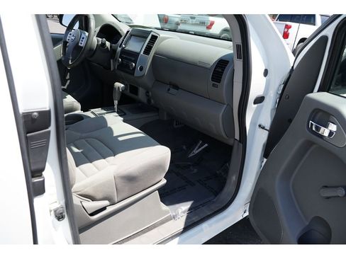 Used 2019 Nissan Frontier S image 24