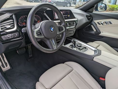 Used 2022 BMW Z4 sDrive30i w/ M Sport Package RWD image 15