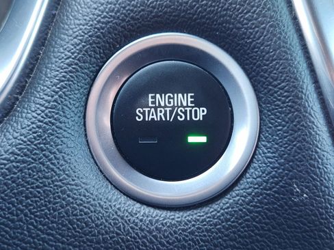 Used 2023 Chevrolet Traverse RS w/ LPO, Floor Liner Package image 25