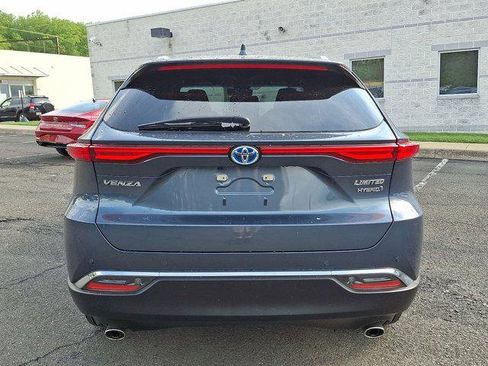 Certified 2022 Toyota Venza Limited AWD/4WD image 25