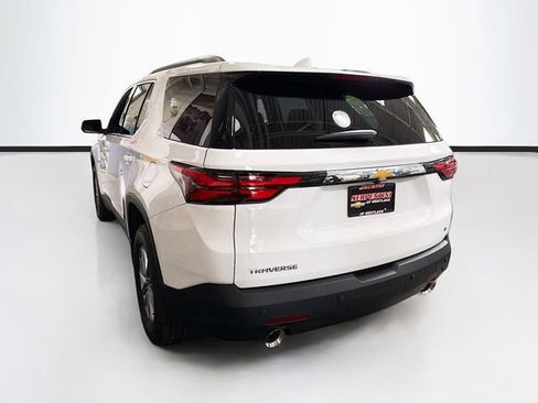 Used 2023 Chevrolet Traverse LT FWD image 8