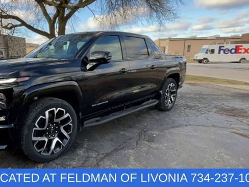 Certified 2024 Chevrolet Silverado EV RST image 4