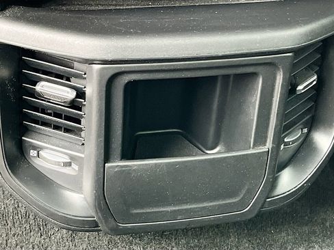 Used 2023 RAM 1500 Big Horn AWD/4WD image 24