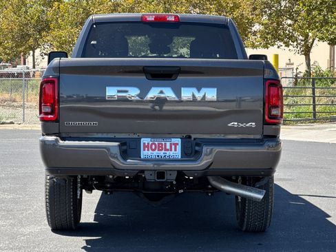 New 2026 RAM 2500 Big Horn AWD/4WD image 4