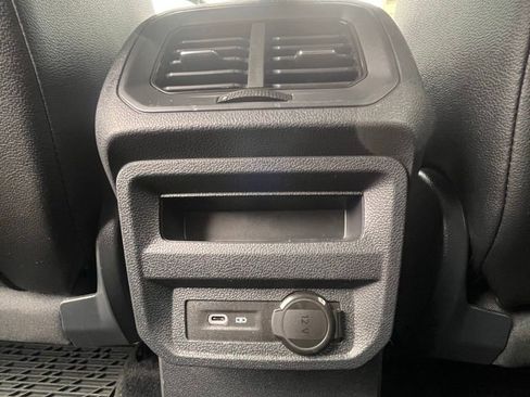 Certified 2023 Volkswagen Tiguan SE image 14