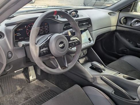 Used 2024 Nissan Z NISMO w/ Floor Mat Package RWD image 31